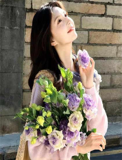 27岁的女人_余生有涯免费观看_老师在里面放两个跳D作文